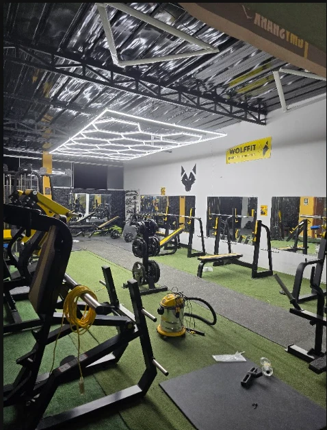 Gimnasio terminado en Sandia, Puno